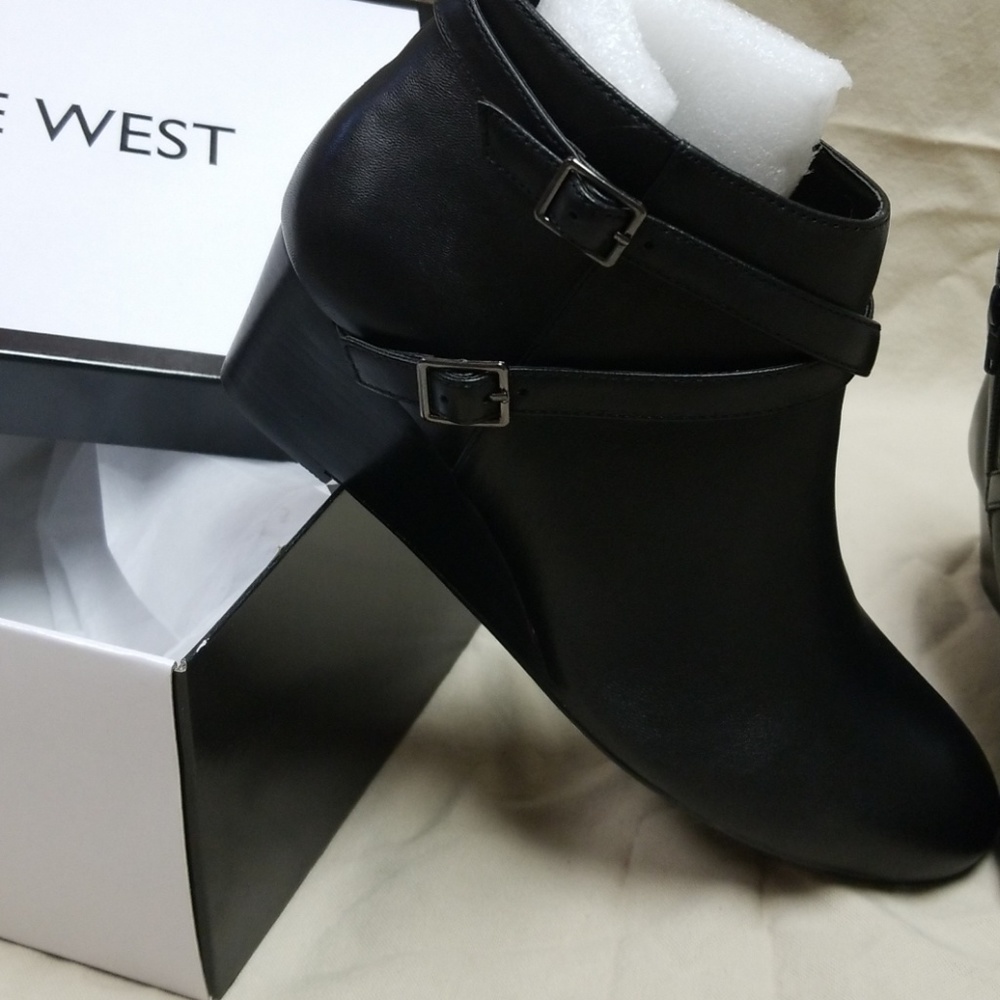 NWT Nine West Black Ankle Wedge Bootie